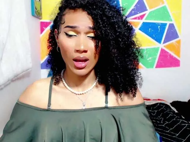 Live sex webcam photo for yennycuteh #290877329