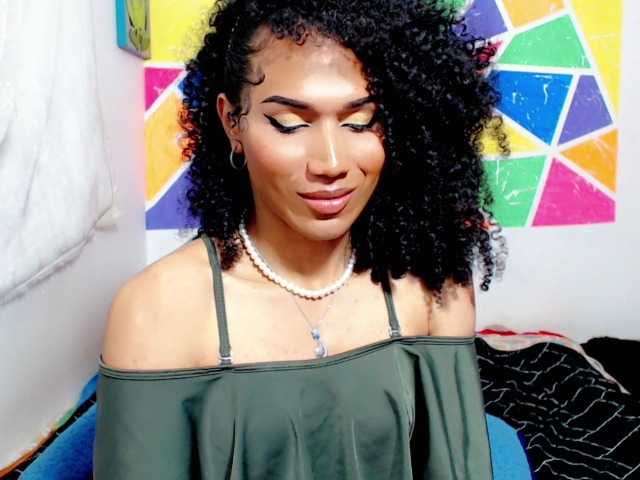 Live sex webcam photo for yennycuteh #292264987