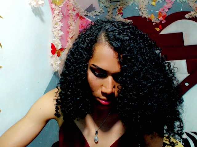 Live sex webcam photo for yennycuteh #292412168