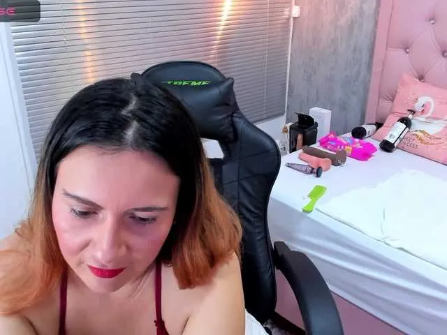 Live sex webcam photo for yexalen6 #276691103