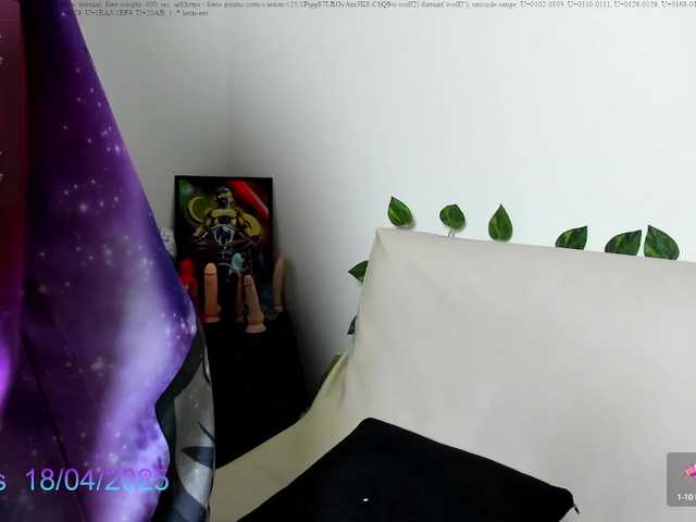 Live sex webcam photo for yeye-scs #290914477