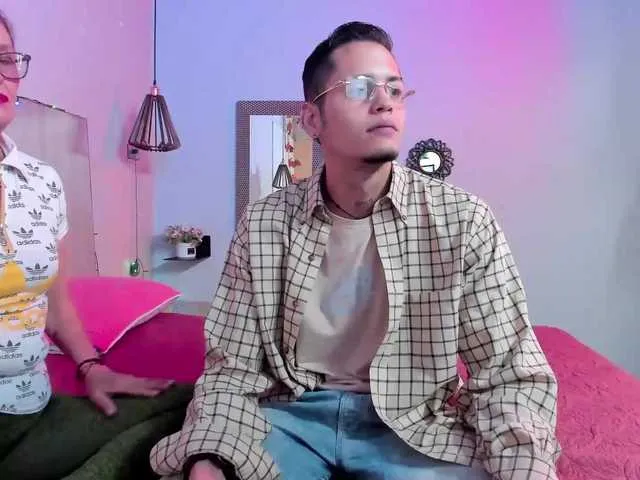 Live sex webcam photo for yinnandyosh #275714882