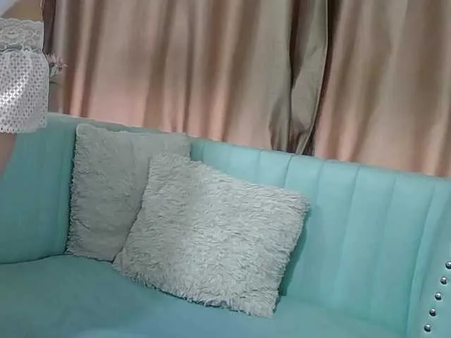 Live sex webcam photo for yiseth-1304 #274356270