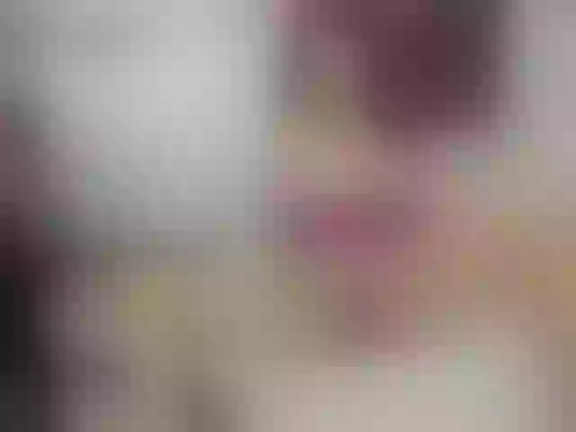 Live sex webcam photo for yoselinwilliams #290293527