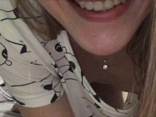 Live sex webcam photo for young-lola #210149859