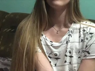 Live sex webcam photo for young-lola #218053501