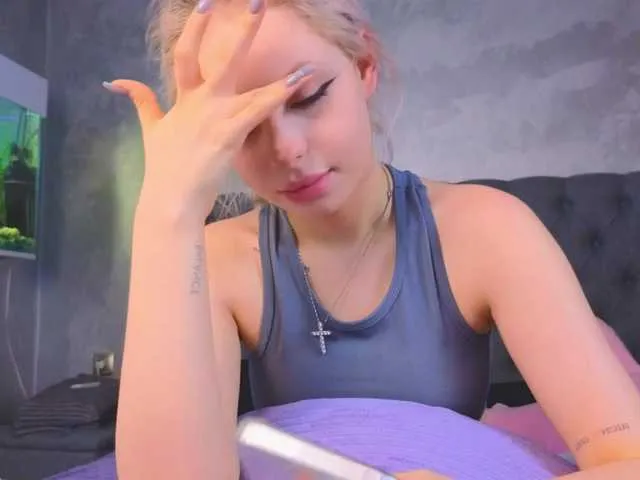 Live sex webcam photo for youngmalena #275674286