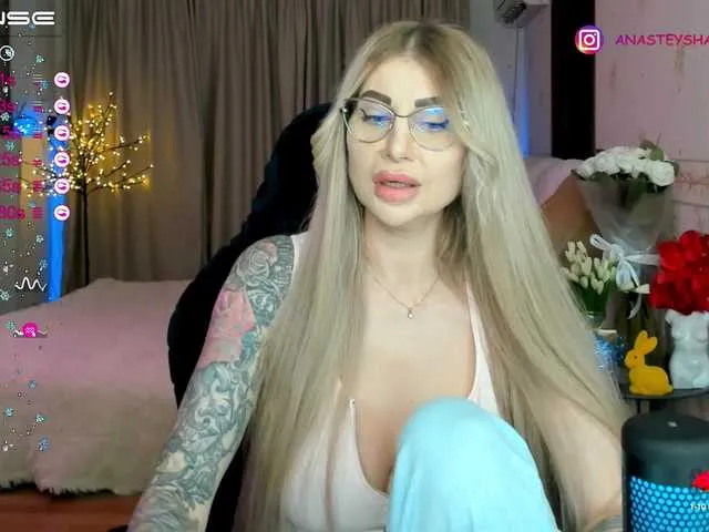 Live sex webcam photo for your-amazon4rever-wild #277832411