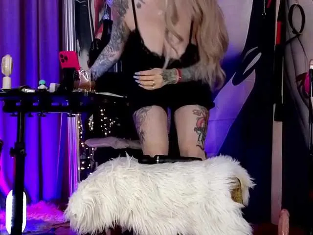 Live sex webcam photo for your-amazon4rever-wild #293954294