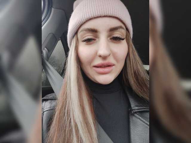 Live sex webcam photo for your-red-wine #272279806