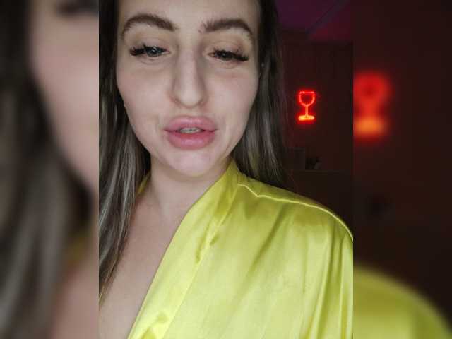 Live sex webcam photo for your-red-wine #272318769