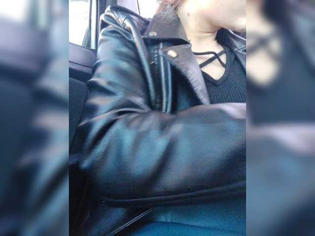 Live sex webcam photo for your-red-wine #272356755