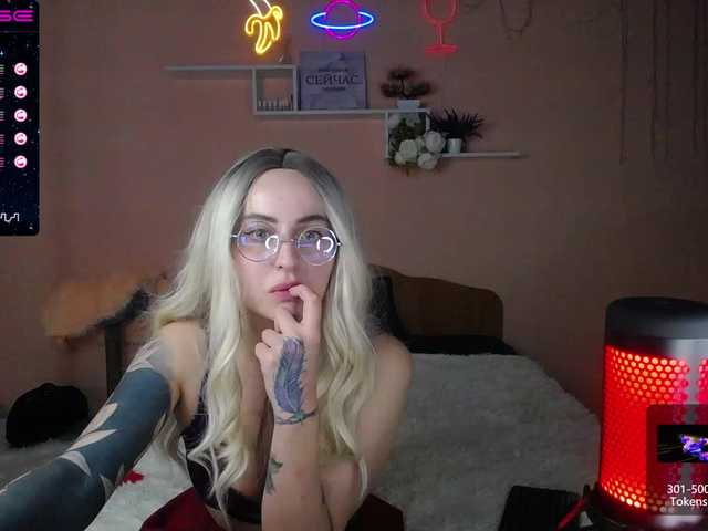 Live sex webcam photo for your-red-wine #272519163