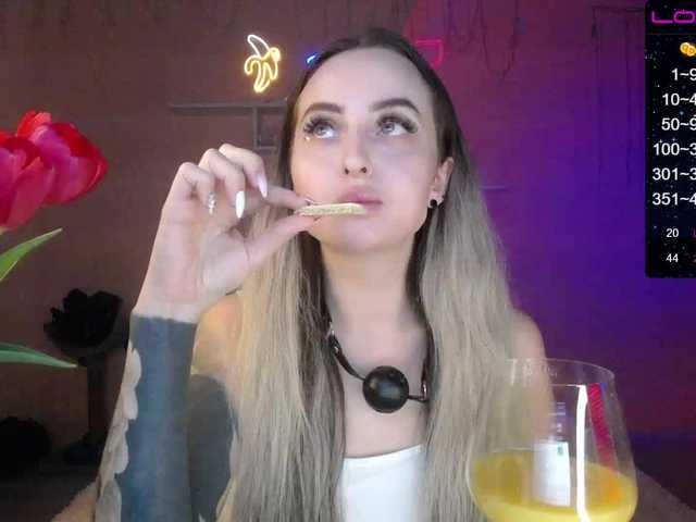 Live sex webcam photo for your-red-wine #272621032