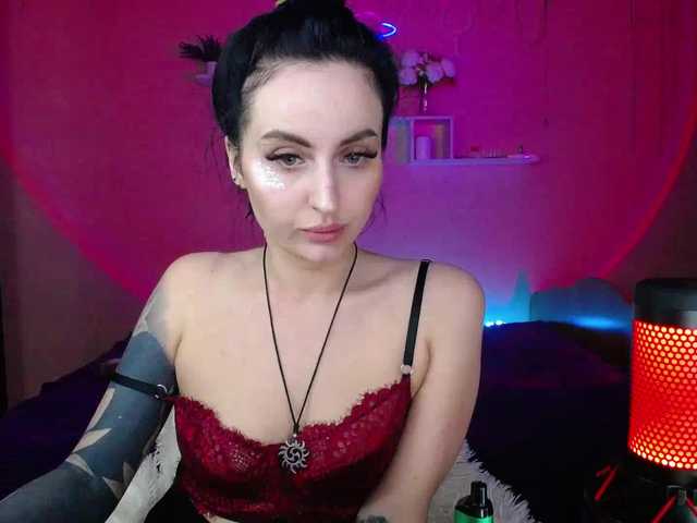 Live sex webcam photo for your-red-wine #272857959