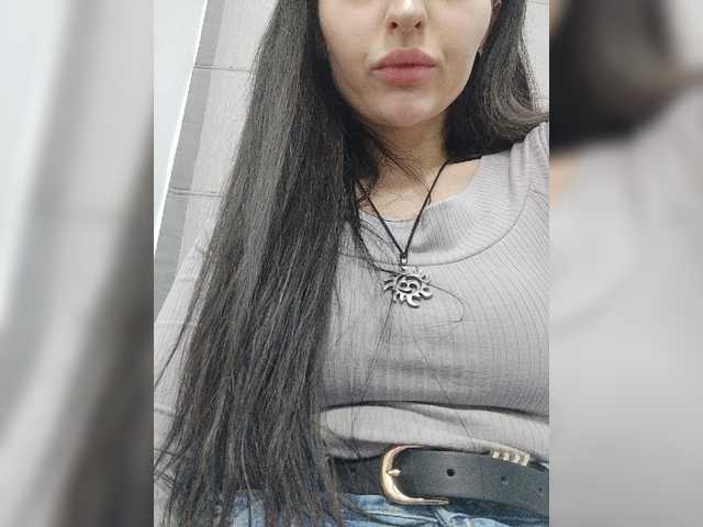 Live sex webcam photo for your-red-wine #272886324