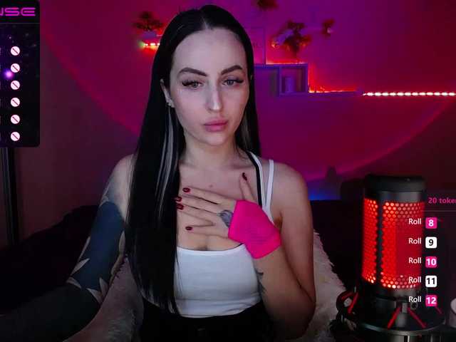 Live sex webcam photo for your-red-wine #272984934