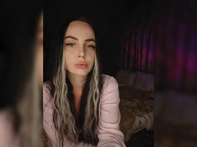 Live sex webcam photo for your-red-wine #291053713