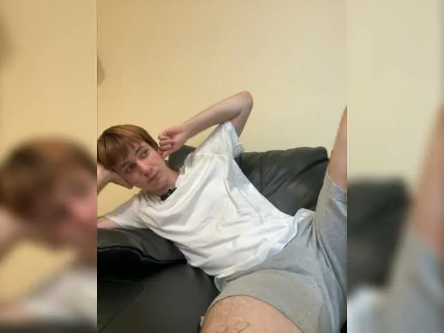 Live sex webcam photo for your-twink #276350246