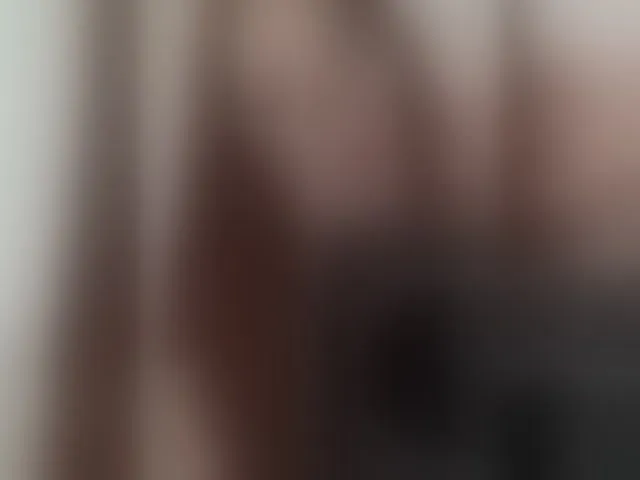 Live sex webcam photo for yourXgirl- #293442841
