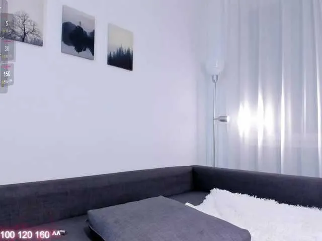 Live sex webcam photo for yourelizzi #291157065