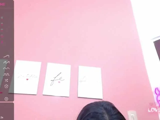 Live sex webcam photo for yourgoodgiirll #276200103