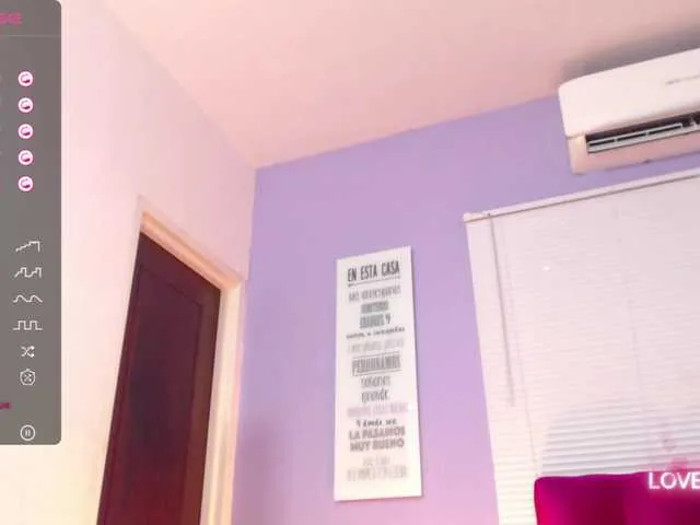 Live sex webcam photo for yourgoodgiirll #277289367