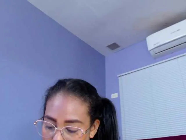 Live sex webcam photo for yourgoodgiirll #277782405