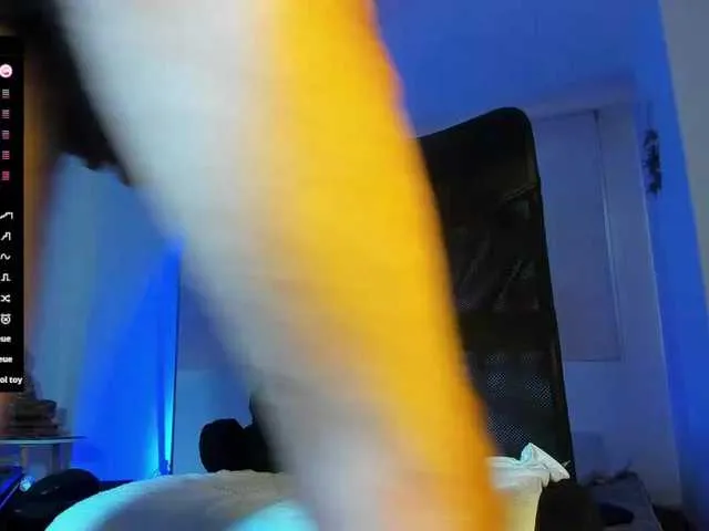 Live sex webcam photo for yourhero11 #291325012
