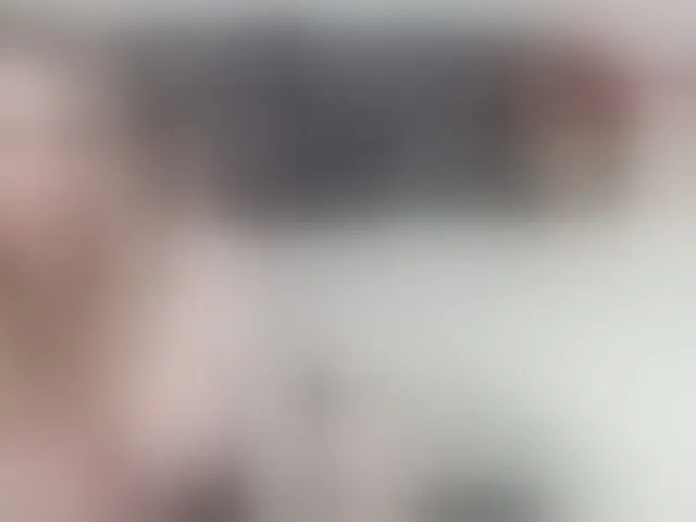 Live sex webcam photo for yourkrissnew1 #293147185