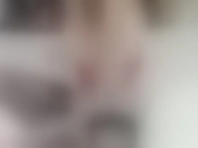 Live sex webcam photo for yourkrissnew1 #293480689