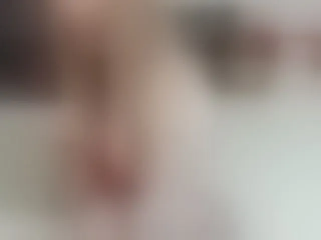 Live sex webcam photo for yourkrissnew1 #293860583