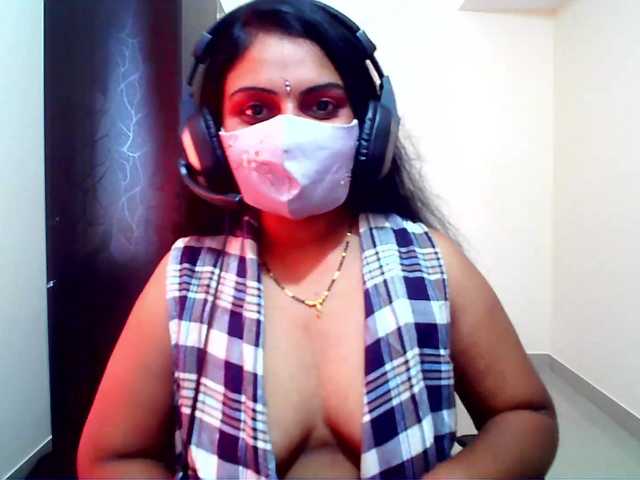 Live sex webcam photo for yoursavitha5 #272017315