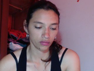 Live sex webcam photo for yulissak #191421328