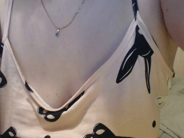 Live sex webcam photo for yuliyazai #291456313