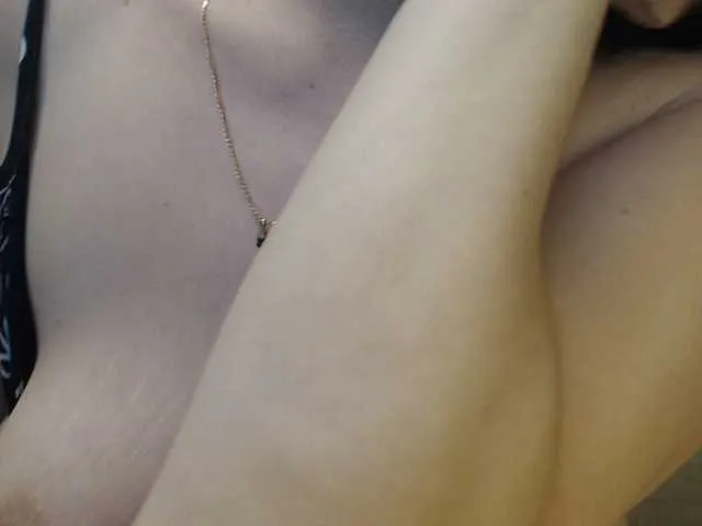 Live sex webcam photo for yuliyazai #291657774