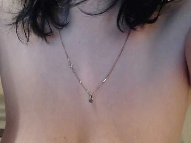 Live sex webcam photo for yuliyazai #292330961