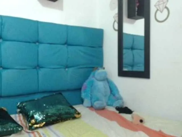 Live sex webcam photo for zafiro-rs1 #273094101