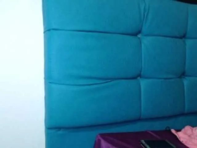 Live sex webcam photo for zafiro-rs1 #273267102