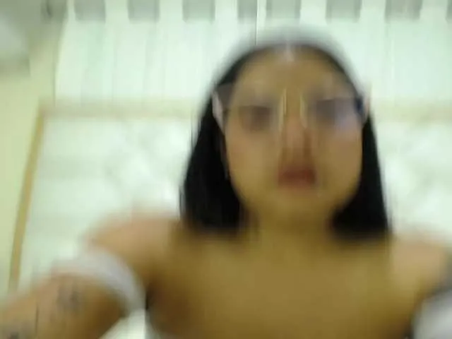 Live sex webcam photo for zaramuller #273931439