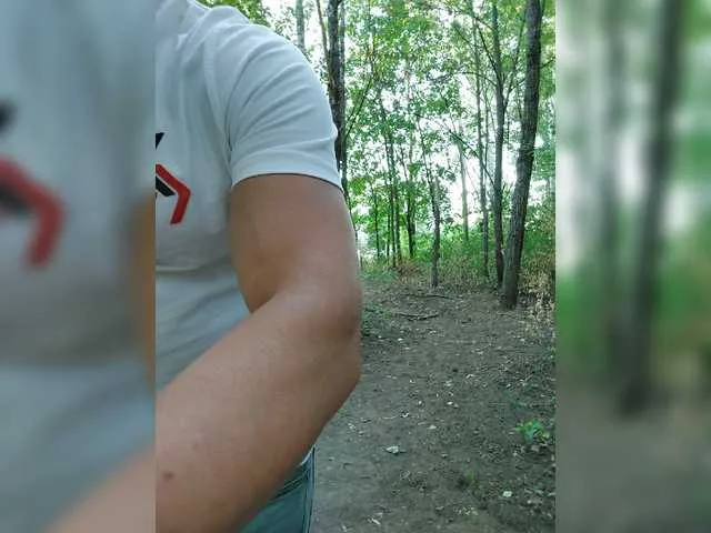 Live sex webcam photo for zeeuus84 #273787654