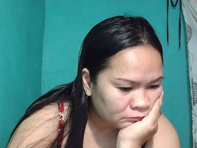 Live sex webcam photo for zelle-pinay27 #276098772