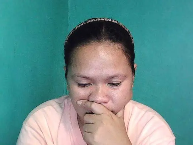 Live sex webcam photo for zelle-pinay27 #276127734