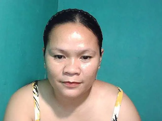 Live sex webcam photo for zelle-pinay27 #276189861