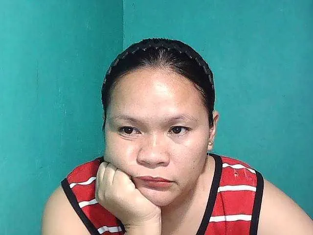 Live sex webcam photo for zelle-pinay27 #276218490