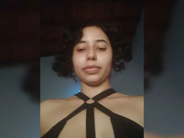 Live sex webcam photo for zephyrineuwu #276001209