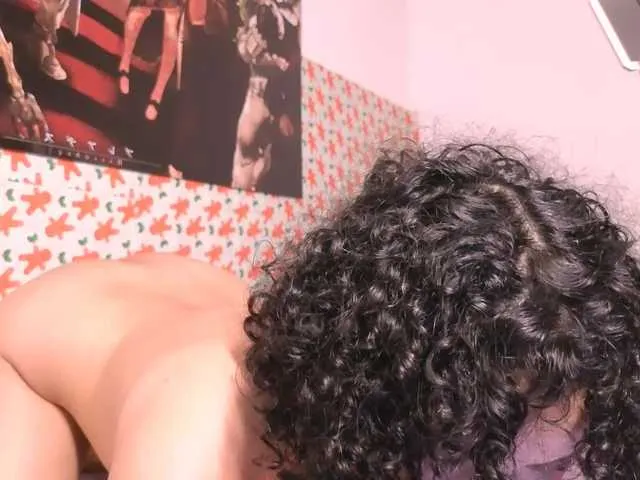 Live sex webcam photo for zephyrineuwu #277266734