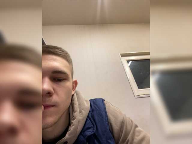 Live sex webcam photo for zevsa #277370096