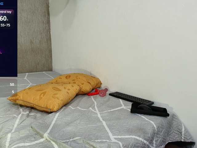 Live sex webcam photo for zhamira21 #290379801
