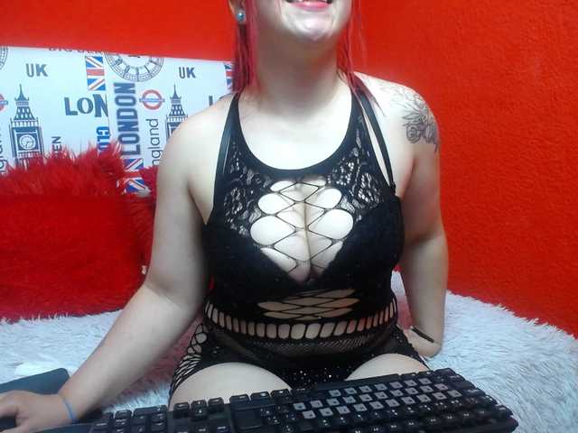 Live sex webcam photo for zoe-clark #278215718